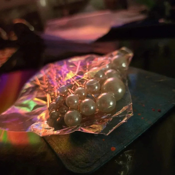 18 Pearl Bobby Pins Gold - Picture 4 of 9